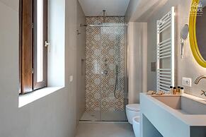 Villa Degli Dei - Private Waterfront Villa