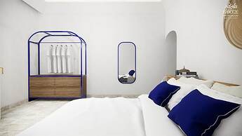 Villa Degli Dei - Private Waterfront Villa