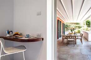 Villa Degli Dei - Private Waterfront Villa