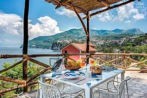 Villa Degli Dei - Private Waterfront Villa