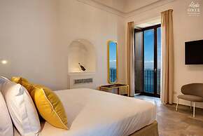 Villa Degli Dei - Private Waterfront Villa