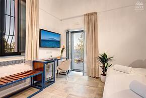 Villa Degli Dei - Private Waterfront Villa