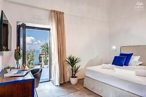 Villa Degli Dei - Private Waterfront Villa