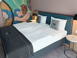Holiday Inn - the niu, Pax Berlin Airport by IHG
