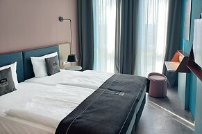 Holiday Inn - the niu, Pax Berlin Airport by IHG