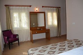 Pine Villas & Apartments Kusadasi