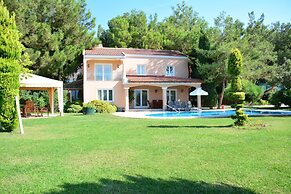 Pine Villas & Apartments Kusadasi