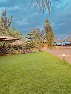 PEAK HOTEL