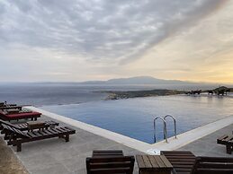Assos Karadut Taş Otel