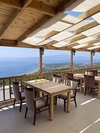 Assos Karadut Taş Otel