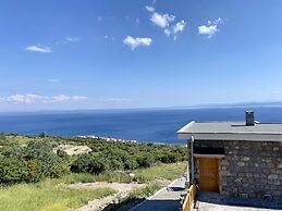 Assos Karadut Taş Otel