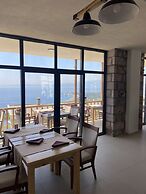 Assos Karadut Taş Otel