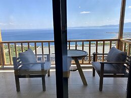 Assos Karadut Taş Otel