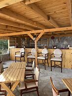 Assos Karadut Taş Otel