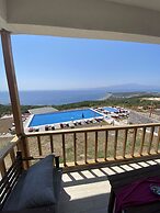 Assos Karadut Taş Otel