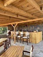 Assos Karadut Taş Otel