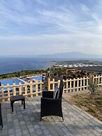 Assos Karadut Taş Otel