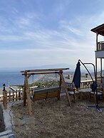 Assos Karadut Taş Otel