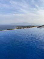 Assos Karadut Taş Otel