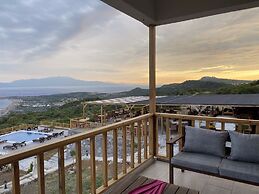 Assos Karadut Taş Otel