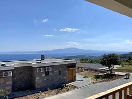 Assos Karadut Taş Otel