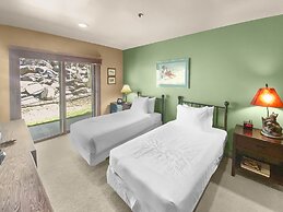 1791 Lakeside Getaway At Deer Valley! Outdoor Heated Pool & Hot Tubs! 