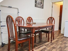 Sunnyside Holiday Apartment 1