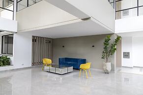 LUXURY STUDIO