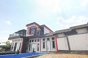 OYO 3399 Gea Guest HouseNearGramedia Mall