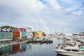 Stunning Marina View - Brand New - City Center