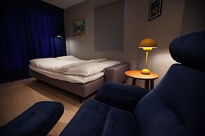 Stunning Marina View - Brand New - City Center