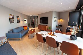 Stunning Marina View - Brand New - City Center