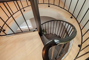 Stunning Marina View - Brand New - City Center