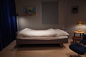 Stunning Marina View - Brand New - City Center