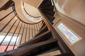 Stunning Marina View - Brand New - City Center