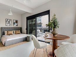 Sanders Port - Majest Studio With Roof-top Terrace