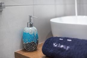 Elegant Suite by Cloudkeys