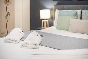 Elegant Suite by Cloudkeys