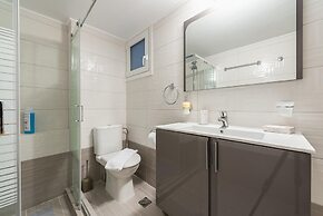 Elegant Home in Quiet Street by Cloudkeys