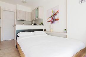 Modern Athens Studio by Cloudkeys