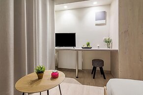 Modern Athens Studio by Cloudkeys