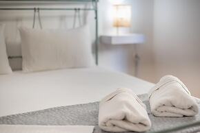 Athens Bright Suite by Cloudkeys