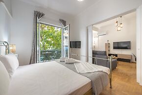 Athens Bright Suite by Cloudkeys