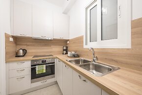 Athens Bright Suite by Cloudkeys