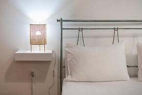 Athens Bright Suite by Cloudkeys