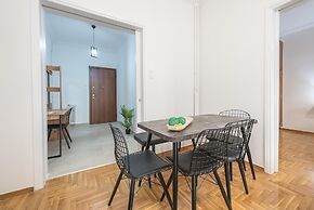 Athens Bright Suite by Cloudkeys