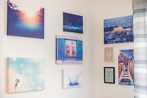 Athens Bright Suite by Cloudkeys