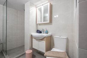 Supreme Suite With Balcony by Cloudkeys
