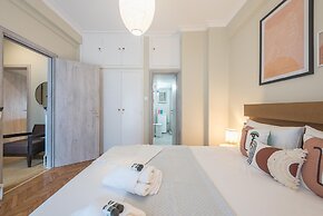 Supreme Suite With Balcony by Cloudkeys