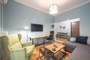 Boutique Acropolis Apartment by Cloudkeys